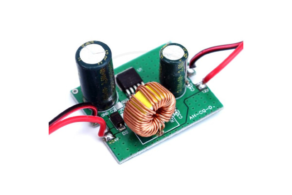 Pretvarač napona za auto 9-36V na 12V, 2A