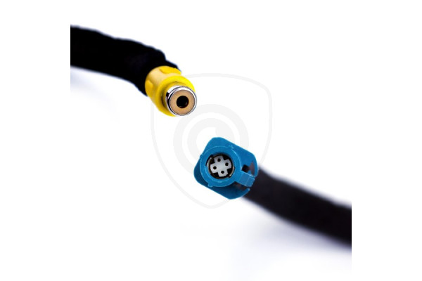 Adapter za povezivanje kamere za vožnju unatrag na monitor Ford Sync 1