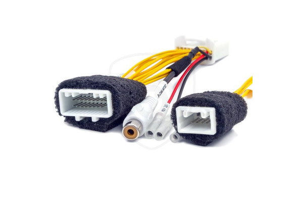 Kabelski adapter za povezivanje kamere za vožnju unatrag na monitor Toyota GEN5 / GEN6