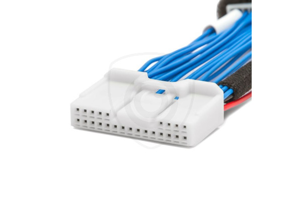 Adapter za povezivanje kamere za vožnju unatrag s monitorom Toyota MFD GEN5 i GEN6 s navigacijom
