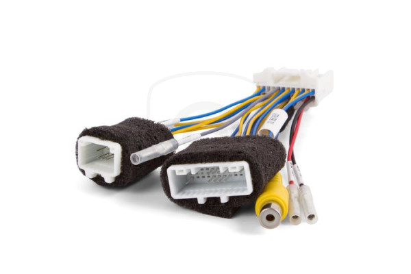 Adapter za povezivanje kamere za vožnju unatrag s monitorom Nissan