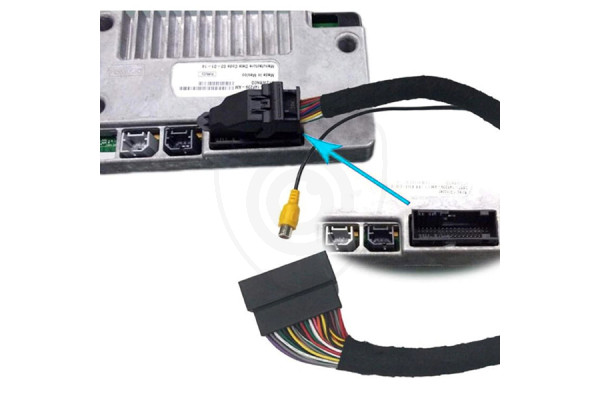 Kabel za povezivanje kamere za vožnju unatrag s monitorom Ford Sync 2 i Sync 3